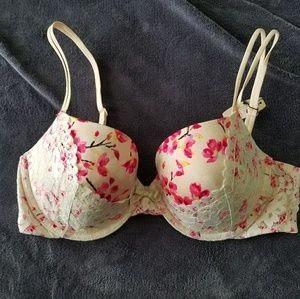 Victoria secret bra